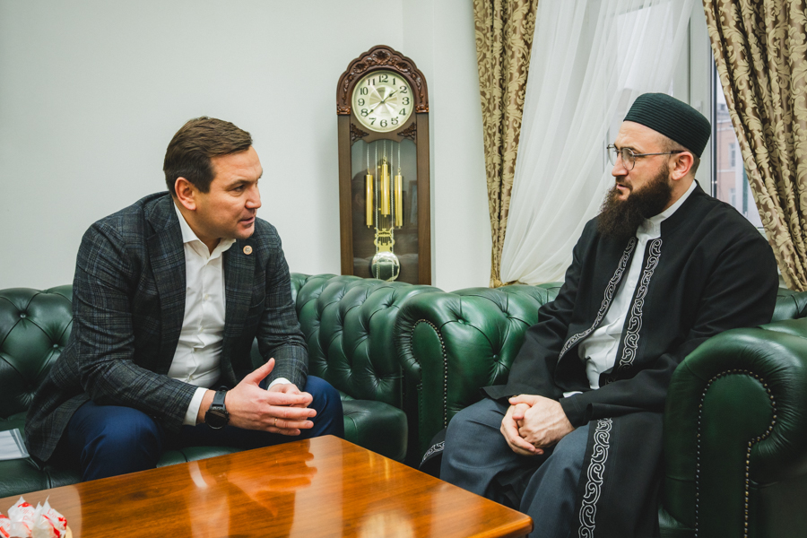Муфтий Камиль хазрат встретился с главой Апастовского района